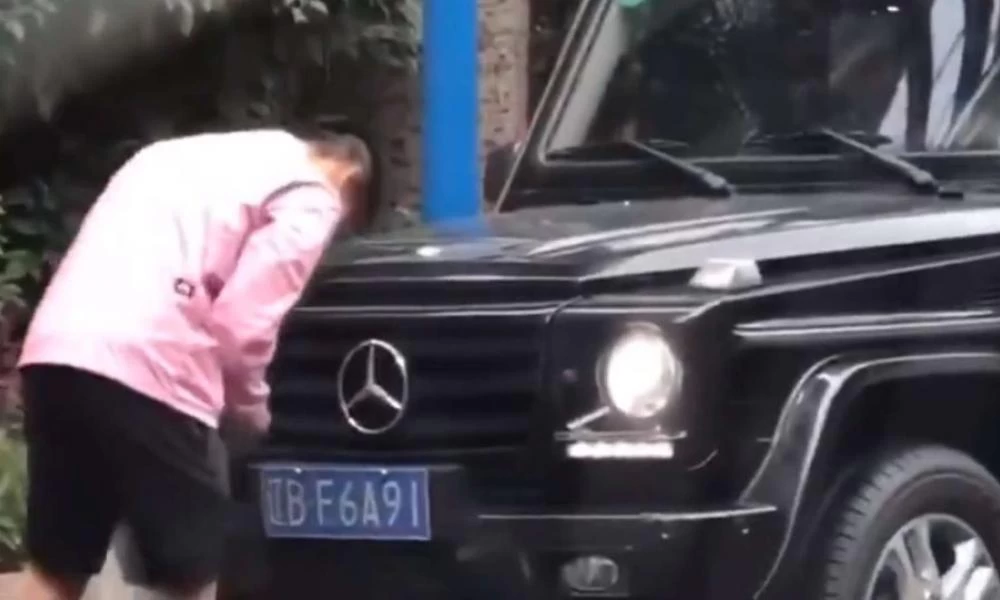 Κίνα: Διεθνής ποδοσφαιριστής παραποιεί πινακίδα στο αμάξι - Τον έδιωξαν από την ομάδα